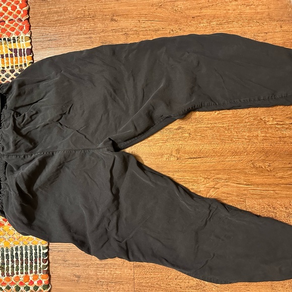 Black Sanctuary brand soft everyday casual pants size Large - Picture 3 of 3
